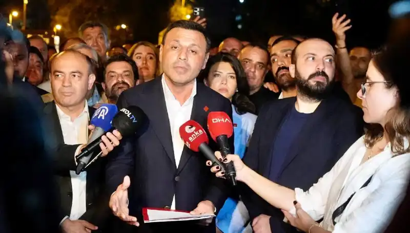 CHP İstanbul İl Başkanı Özgür Çelik, Savcılığa İfade Verdi: Olayın Perde Arkası Nedir?