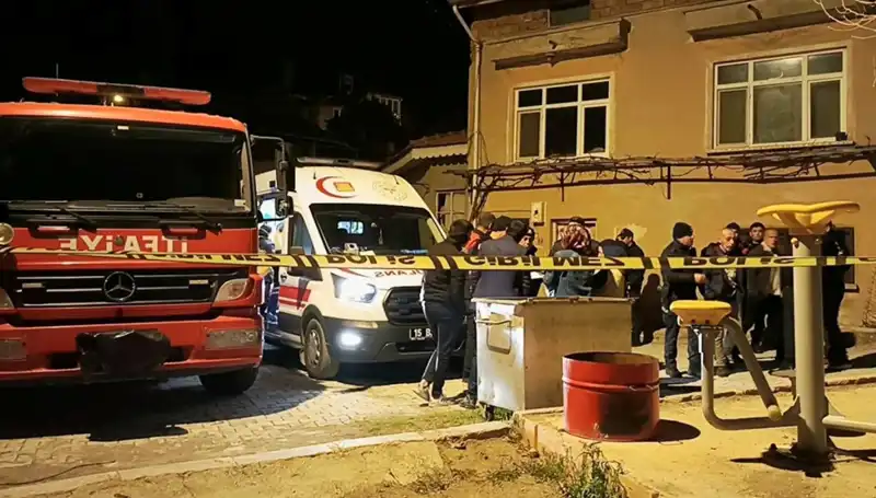 Yaşlı Adamın Yanmış Cansız Bedeni Gizemini Koruyor: Olayın Perde Arkası