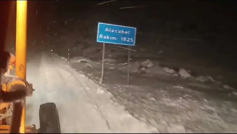 Antalya'da Şaşırtan Kar Sürprizi: Tatilciler İçin Neler Değişti?
