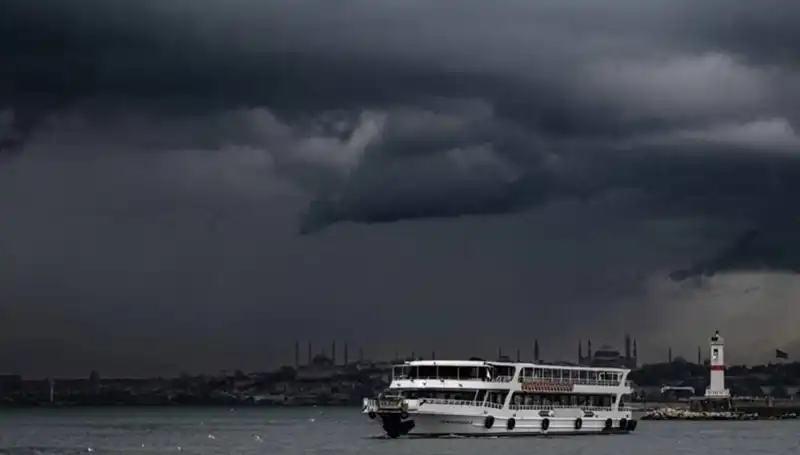 Meteorolojiden Uyarı: İstanbul Ve Çevresinde Beklenen Sağanak Yağışlar