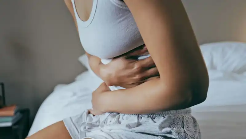 22 Yaşında Bağırsak Kanseri: Gençlerde Görülen Tehlikeli Belirtiye Dikkat!