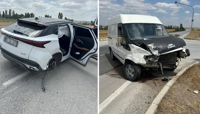 Çorum’da Faciaya Yol Açan Kafa Kafaya Çarpışma: Yaralılar Var!