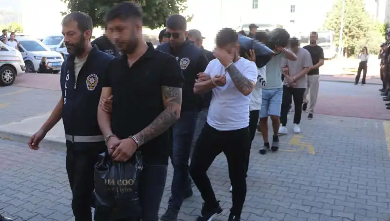 Sahte Eskort İlanıyla 12 Milyon Liralık Dolandırıcılık Çetesi Çökertildi!