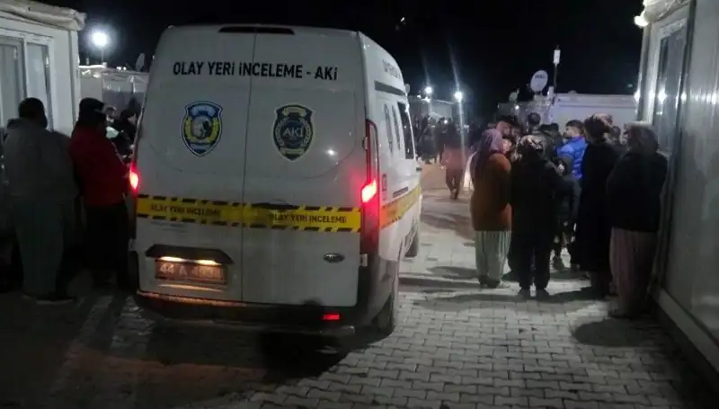 Husumet Nedeniyla Patlayan Silahlı Kavga Sokakları Kan Gölüne Çevirdi