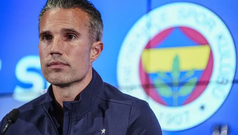 Fenerbahçe'nin Tur Şansı: Robin van Persie Açıklamada Bulundu