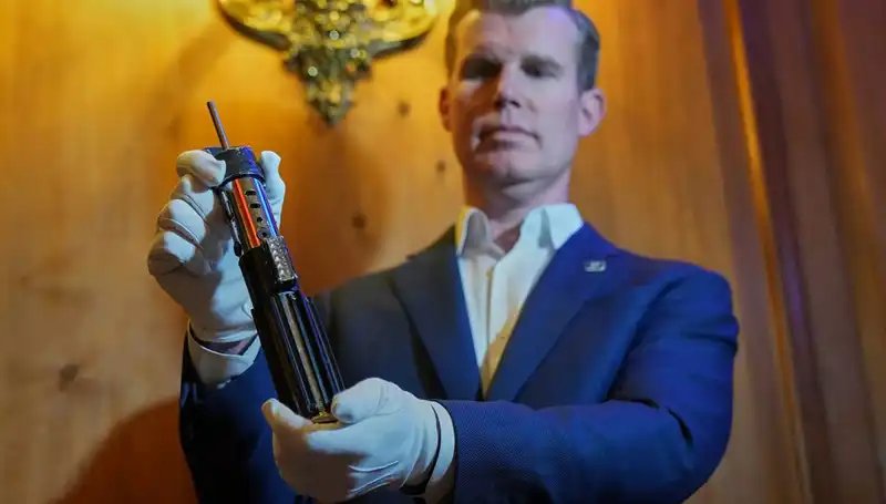 Darth Vader'ın Işın Kılıcı, Rekor Fiyatla Yeni Sahibine Kavuştu!