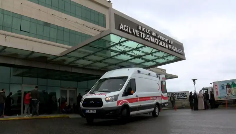 Kuzenine ve Oğluna Silahlı Saldırı: 1 Ölü, 1 Ağır Yaralı Olayı Tüm Şehirde Şok Yarattı