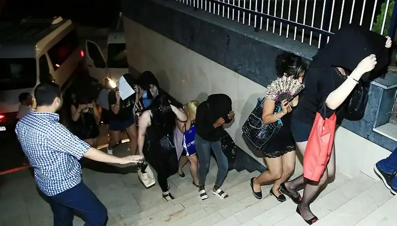 Düzce'de Fuhuş Operasyonunda 5 Zanlı Ele Geçirildi!