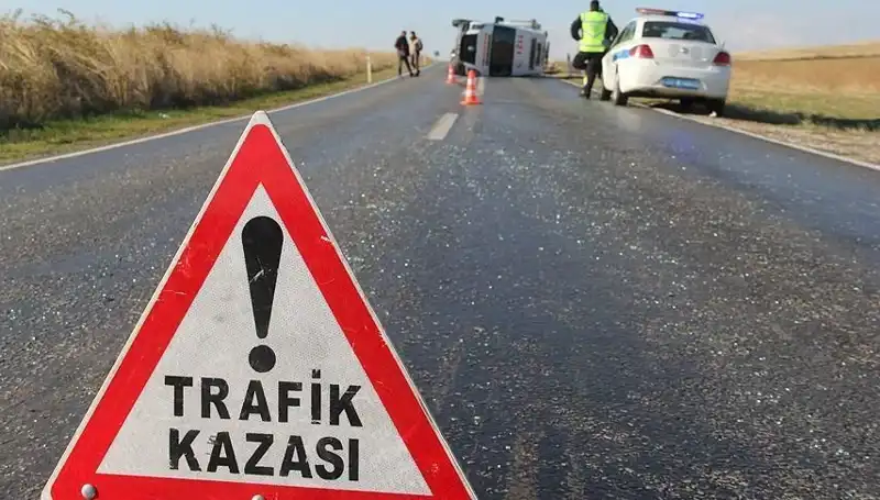 Niğde'de Zincirleme Kaza: 16 Yaralı, Tehlikeli Anlar Yaşandı!