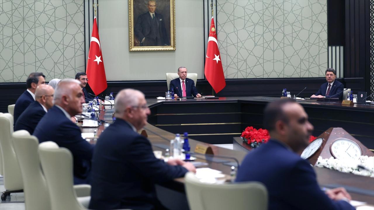 Kabine Suriye Krizi ve Asgari Ücret Gündemini Ele Aldı