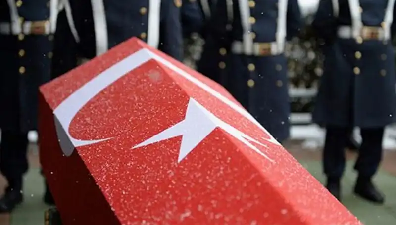 Pençe Kilit Operasyonu’nda Yaralanan Askerimiz Şehit Düştü: Ulusun Acısı
