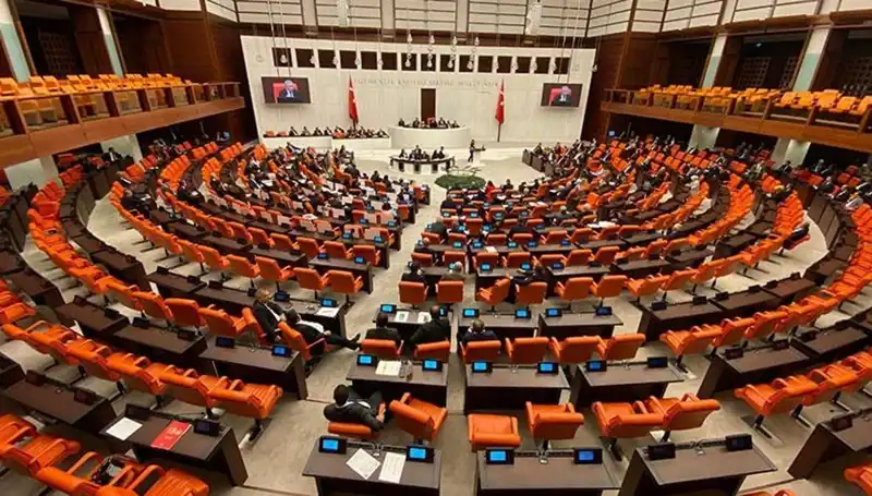 Emekli İkramiyesi 4 Bin TL Olacak: TBMM’de Önemli Gelişme!