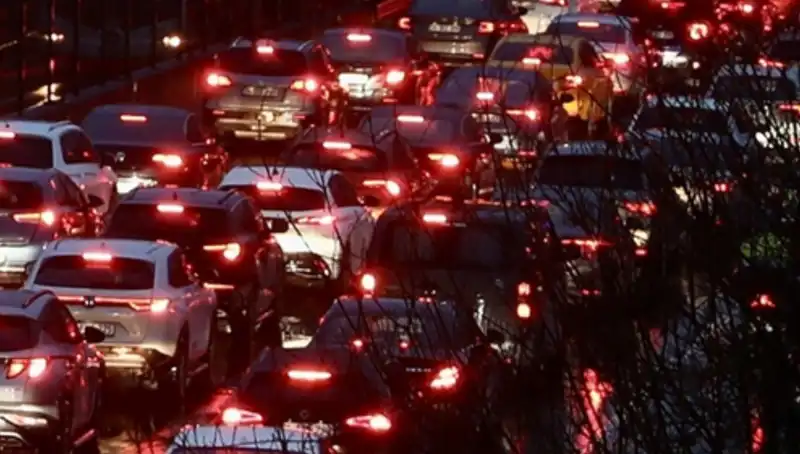 İstanbullular İçin Büyük Uyarı: Ankara Yönü 12 Saat Trafiğe Kapatılacak