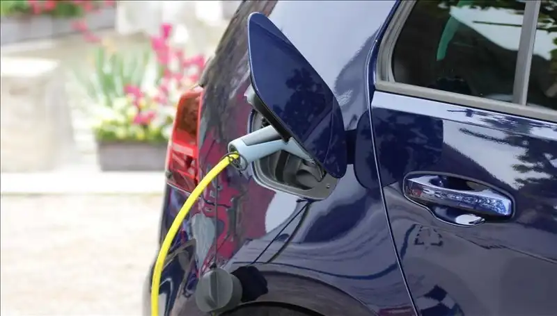 Tesla'nın Hayalini Gerçekleştiren Yeni Elektrikli Araç: 1500 Kilometre Menzil!