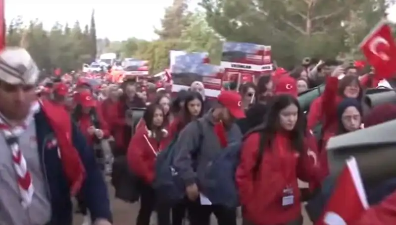 Çanakkale Zaferi'nin 110. Yılı: 57. Alay Vefa Yürüyüşü Coşkuyla Başladı