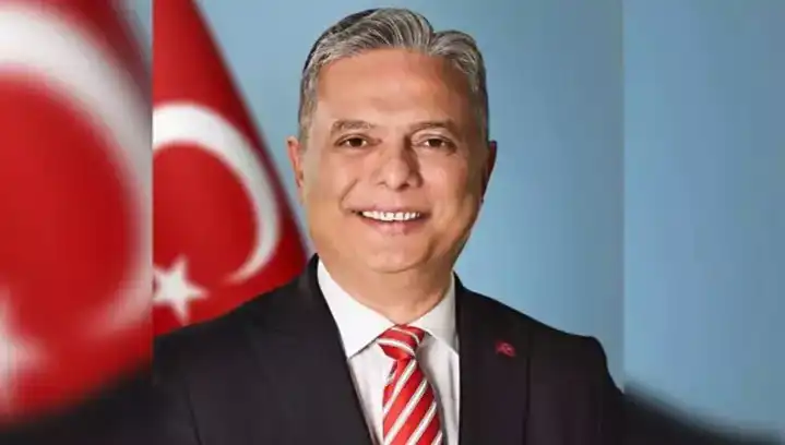 Ümit Uysal: CHP Genel Başkan Adayı ve Siyasi Hayatındaki Dönüm Noktaları