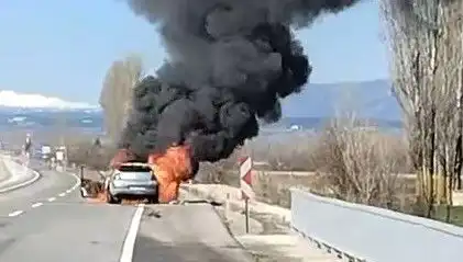 Kütahya'da Seyir Halindeki Otomobil Alev Alev Yandı: Olayın Ayrıntıları