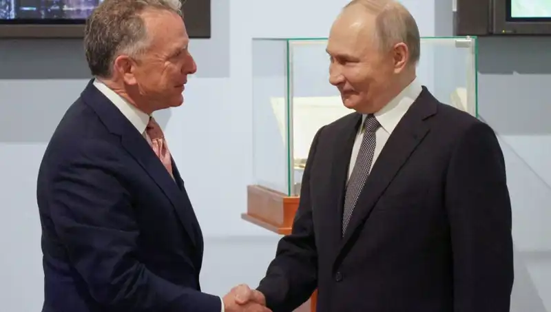 Putin ve ABD: Moskova'daki Kritik Görüşme ile Dostluk Eli Uzandı