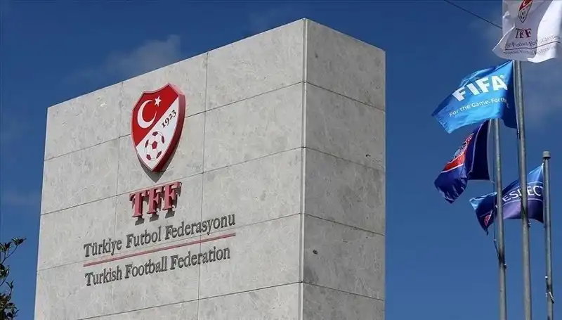 TFF'den Şok Karar: Profesyonel Liglerde Takım Sayısı Düşürülecek!